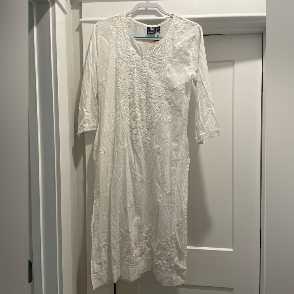 NWT Madison Mathews Hand Embroidered Kaftan